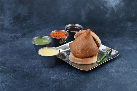 Butter Samosa Pav